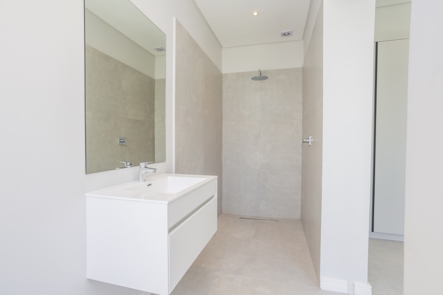 4 Bedroom Property for Sale in Val De Vie Estate Western Cape
